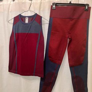 Joylab Two Piece Matching Workout Set Leggings Top Large Red Navy Blue Maroon